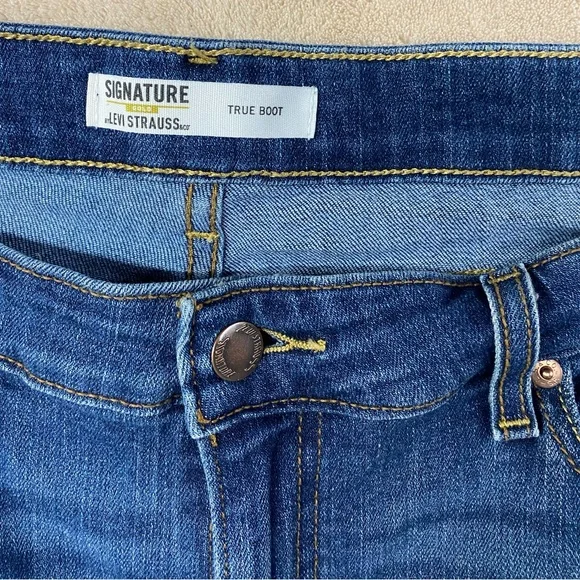 Signature Levi’s True Boot Blue Jeans - Picture 2 of 4